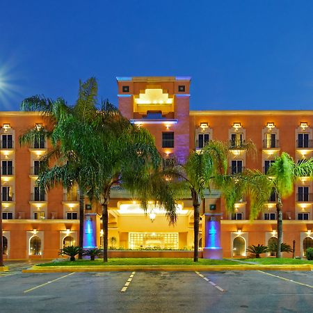 Holiday Inn Express Monterrey Galerias-San Jeronimo, An Ihg Hotel Zewnętrze zdjęcie