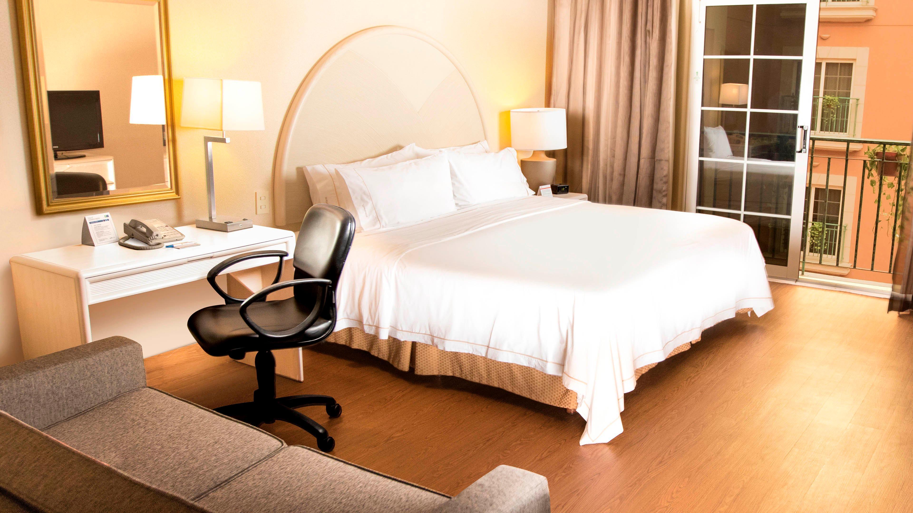 Holiday Inn Express Monterrey Galerias-San Jeronimo By Ihg Zewnętrze zdjęcie