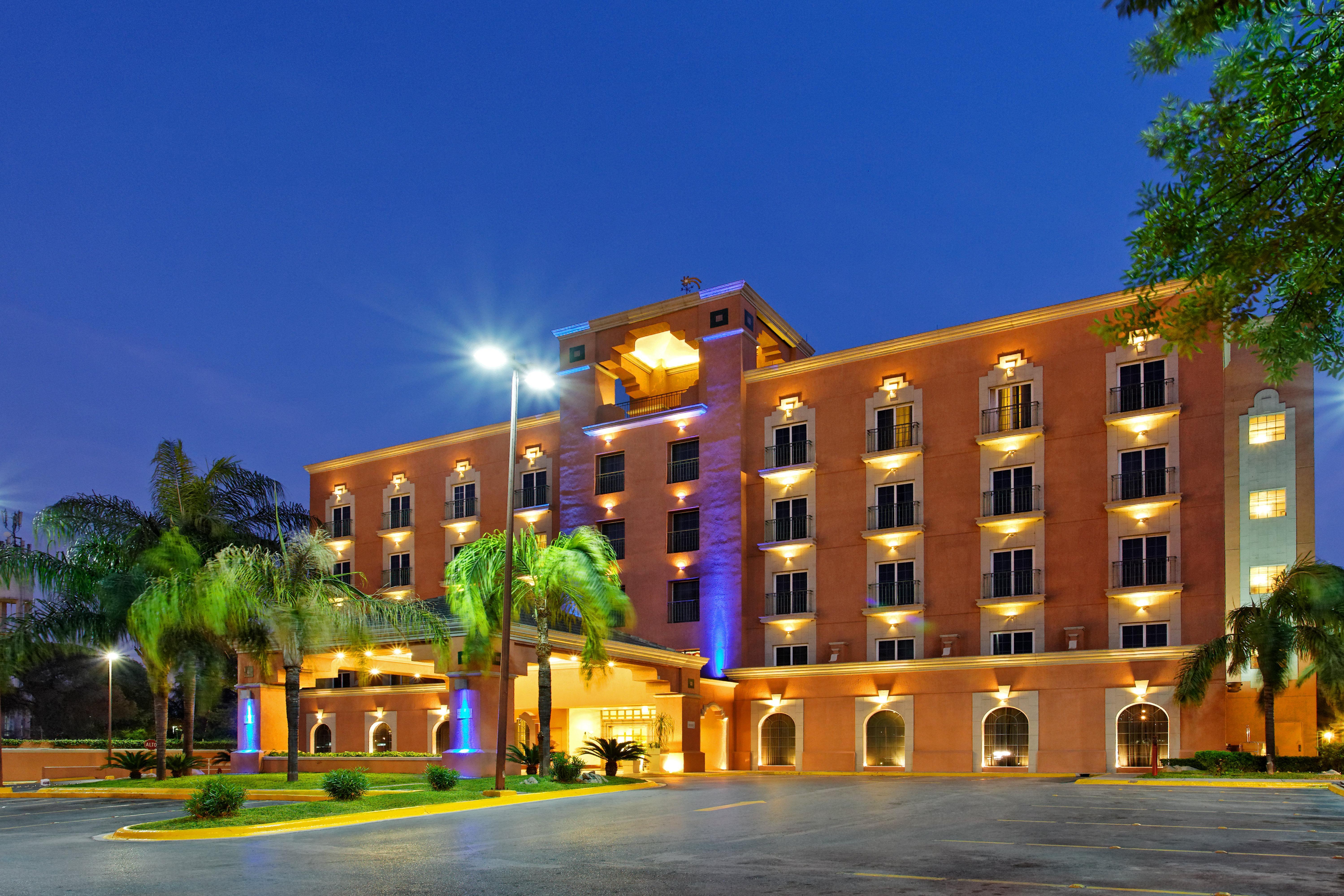 Holiday Inn Express Monterrey Galerias-San Jeronimo By Ihg Zewnętrze zdjęcie