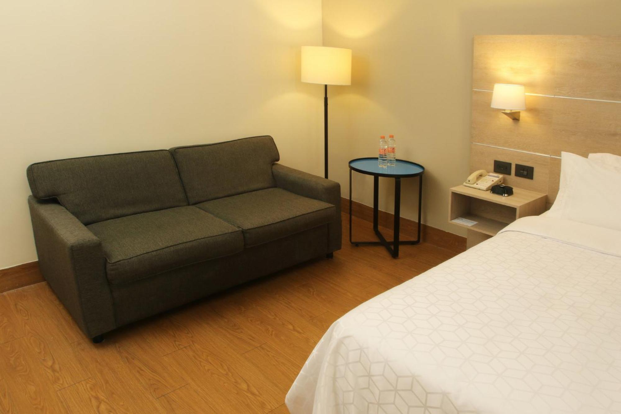 Holiday Inn Express Monterrey Galerias-San Jeronimo By Ihg Zewnętrze zdjęcie