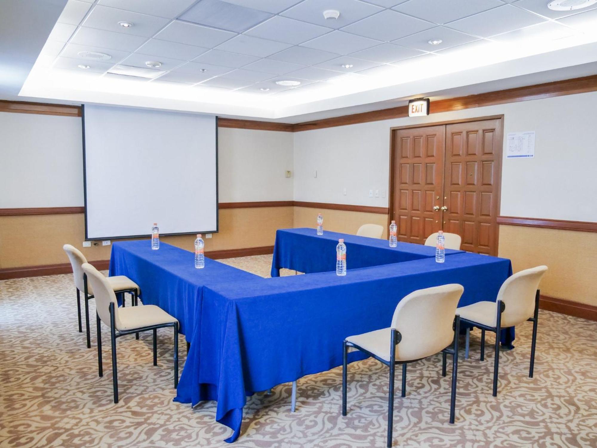 Holiday Inn Express Monterrey Galerias-San Jeronimo By Ihg Zewnętrze zdjęcie
