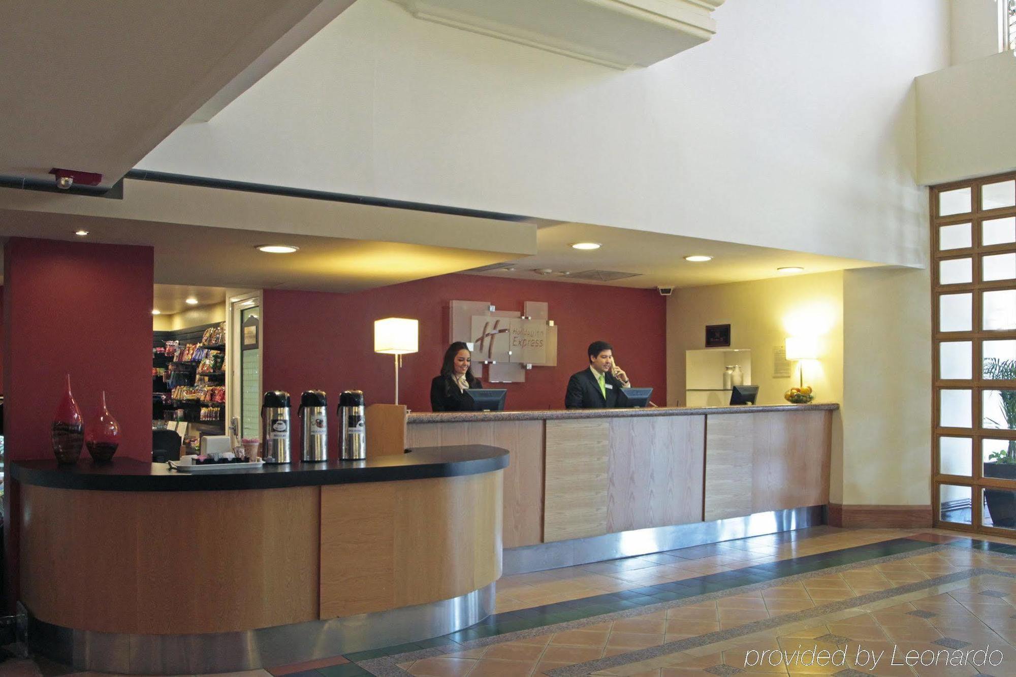 Holiday Inn Express Monterrey Galerias-San Jeronimo, An Ihg Hotel Zewnętrze zdjęcie